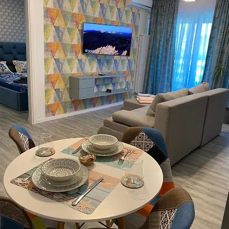 Elysse Sunrise Apartment