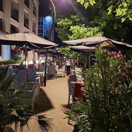 Apartment Elysse Sunrise Mamaia