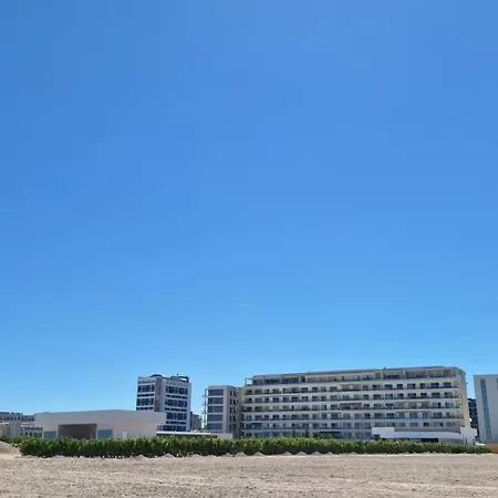 Elysse Sunrise Apartment *